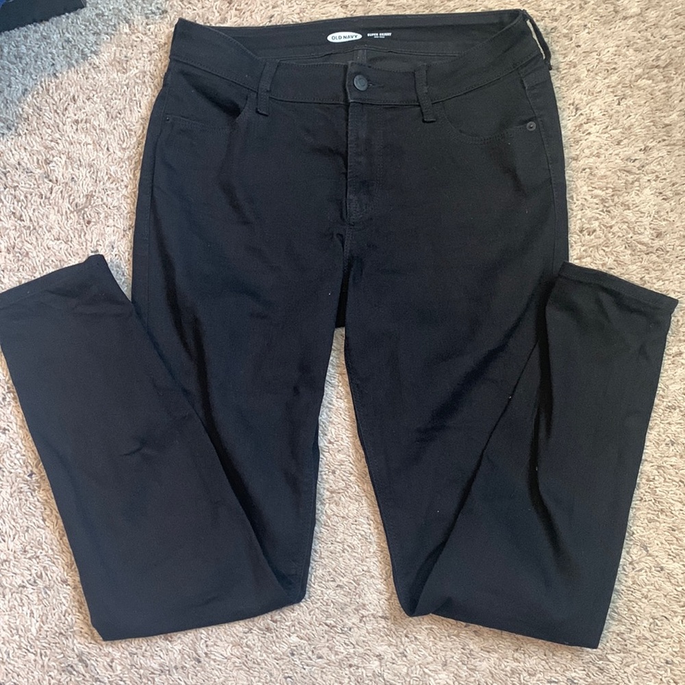 Women’s Black skinny Jeans- size 4